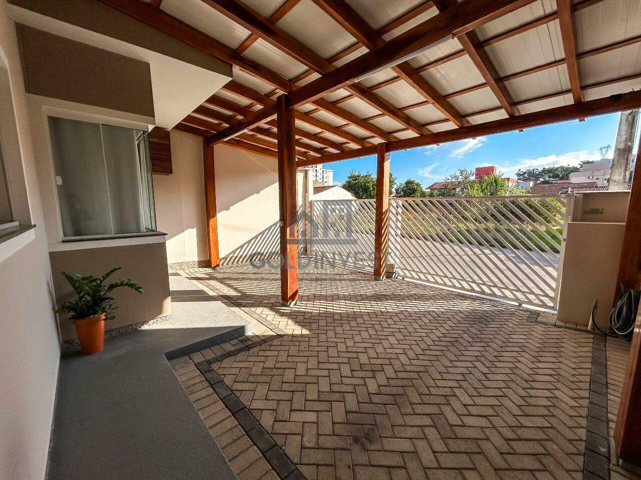 Casa à venda no Dom Joaquim: 