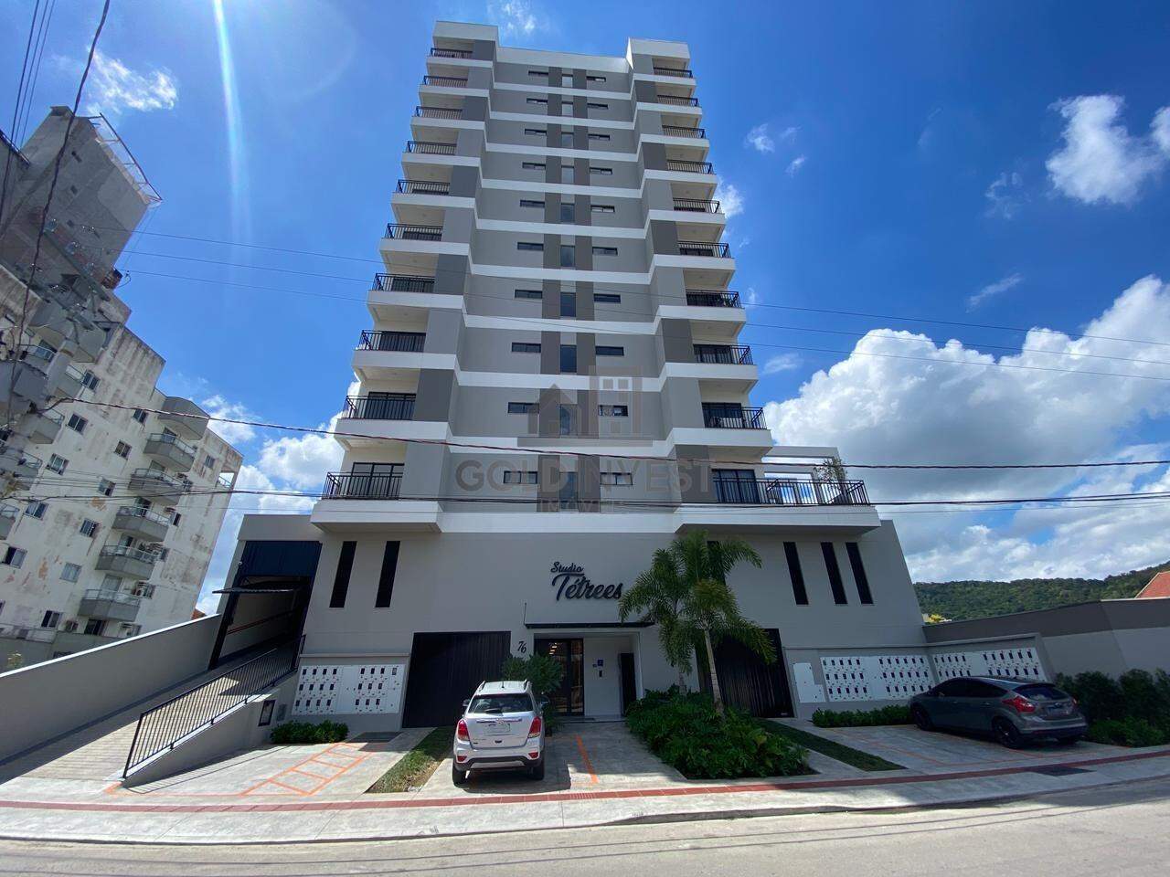 Apartamento à venda no Santa Terezinha: 