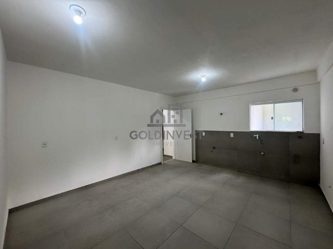 Apartamento para aluguel no Azambuja: 