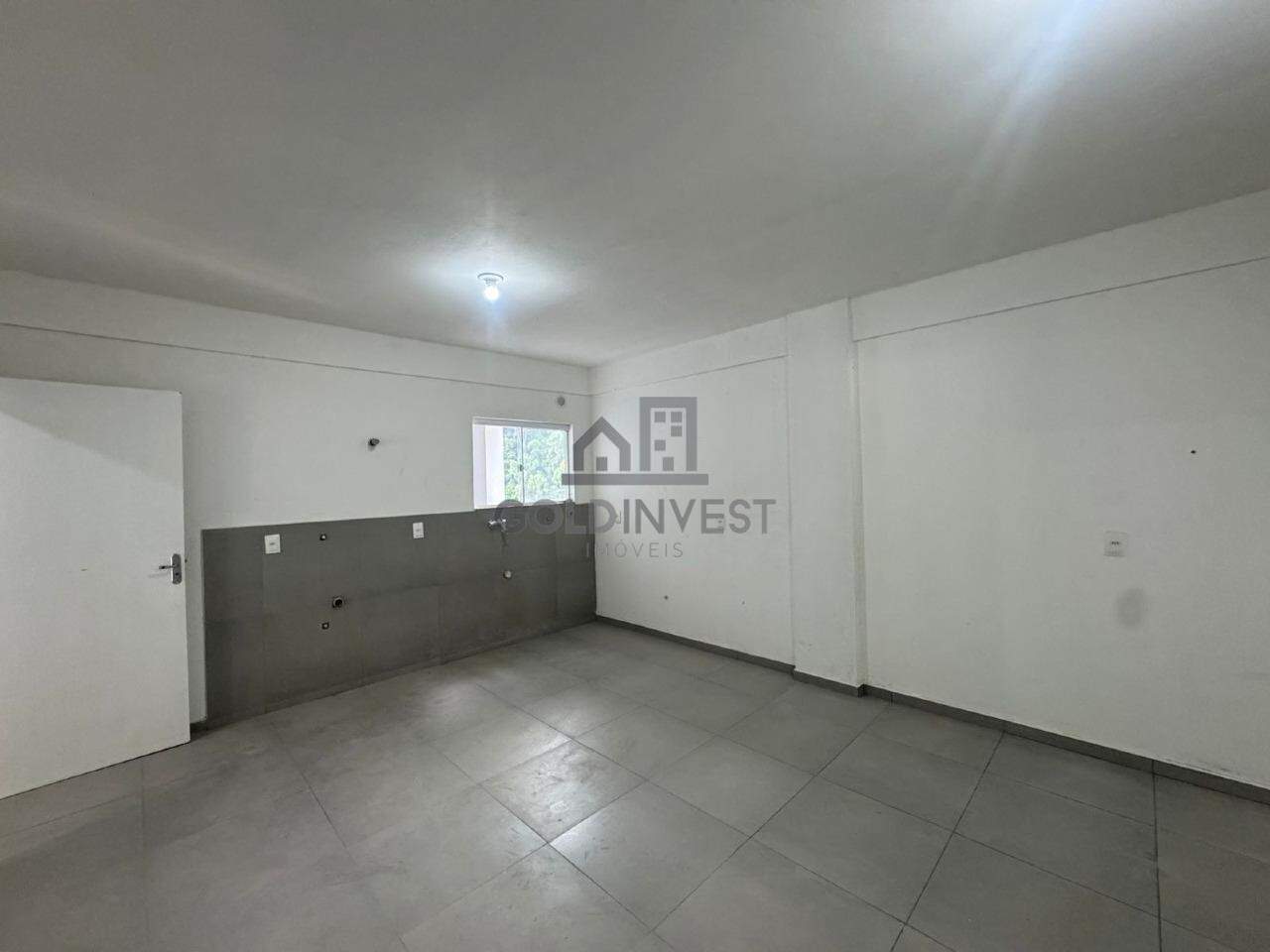 Apartamento para aluguel no Azambuja: 