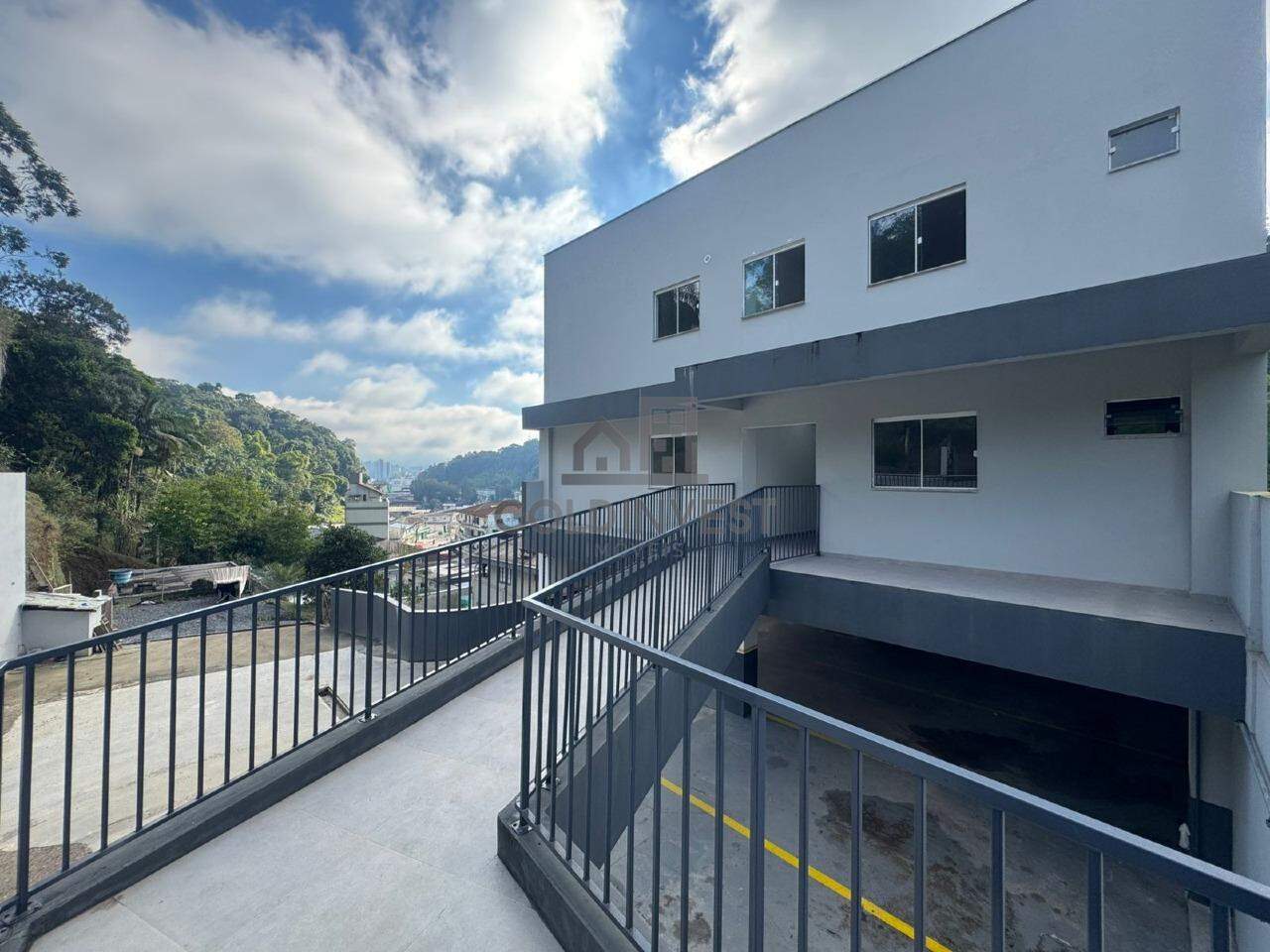 Apartamento para aluguel no Azambuja: 