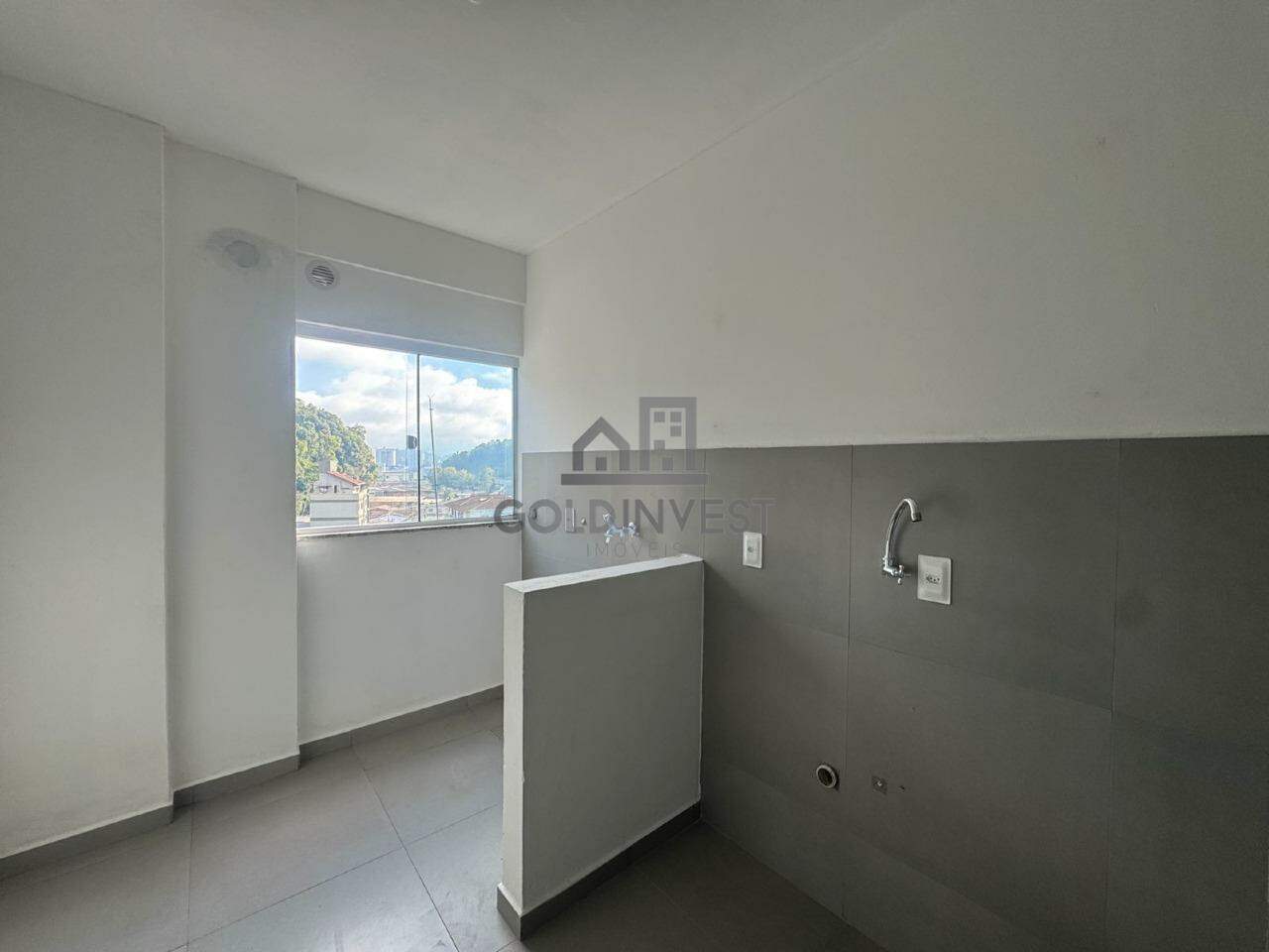 Apartamento para aluguel no Azambuja: 