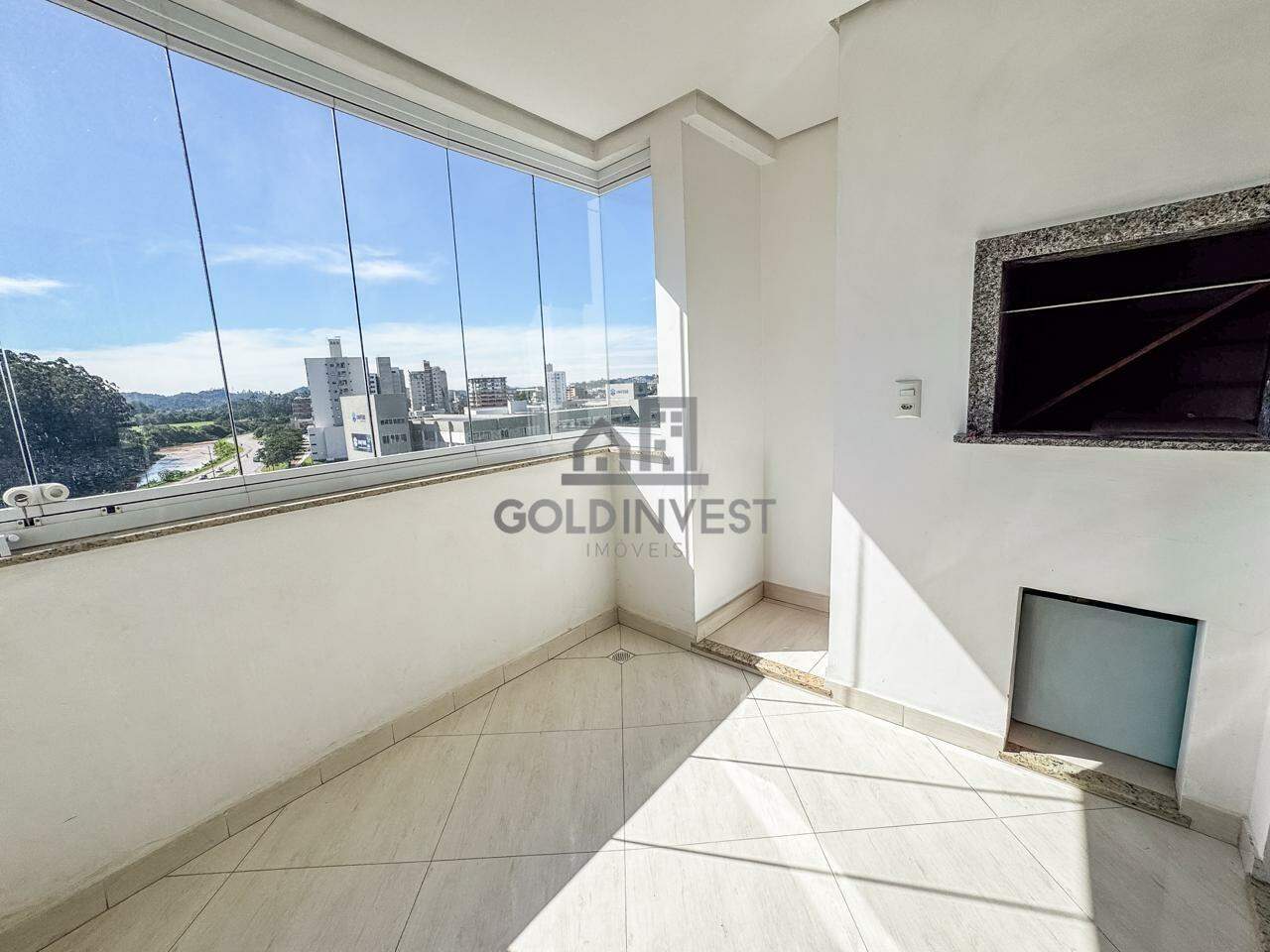 Apartamento à venda no Santa Terezinha: 