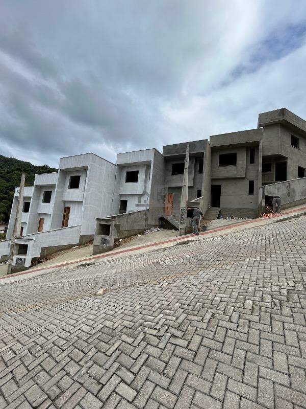 Casa à venda no São Pedro: 