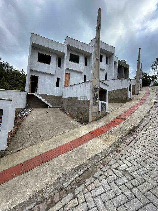 Casa à venda no São Pedro: 
