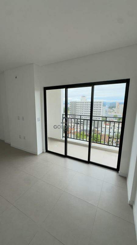 Apartamento à venda no Santa Terezinha: 