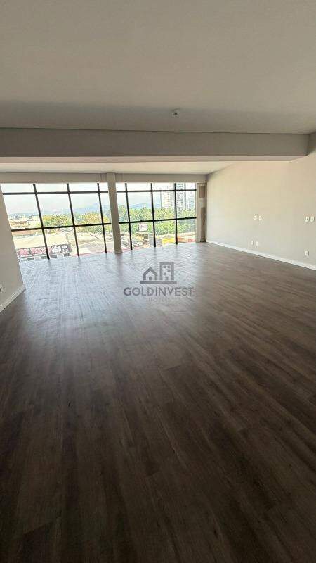 Sala Comercial à venda no Centro II: 