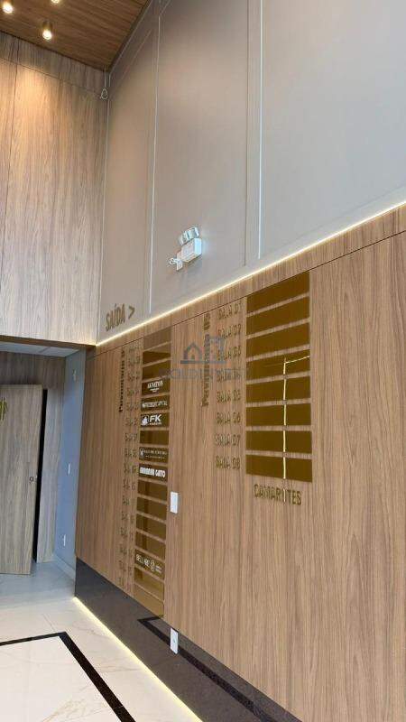Sala Comercial à venda no Centro II: 