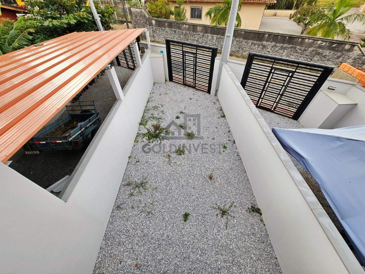 Casa à venda no Limoeiro: 