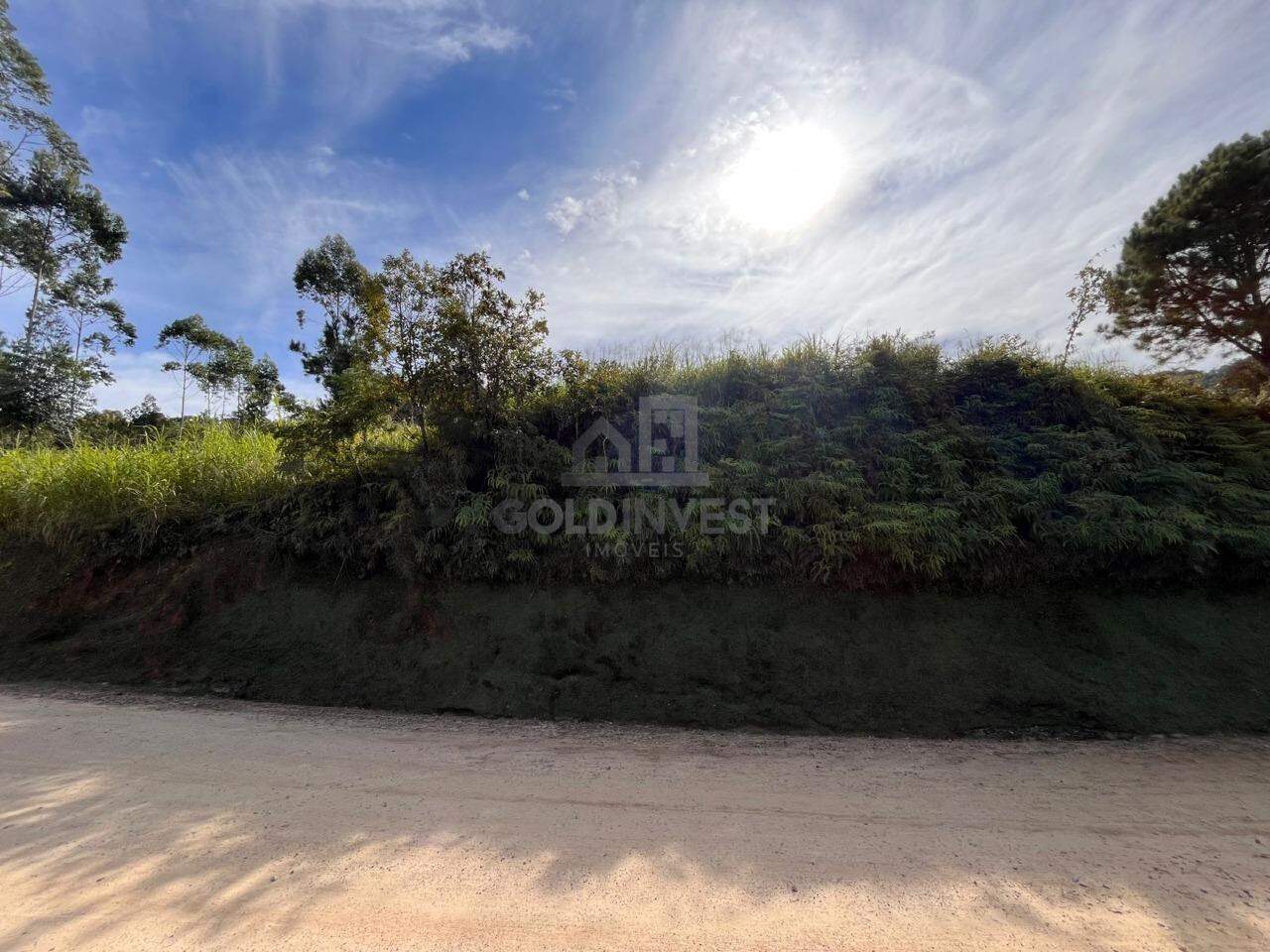 Terreno à venda no Pomerânia: 
