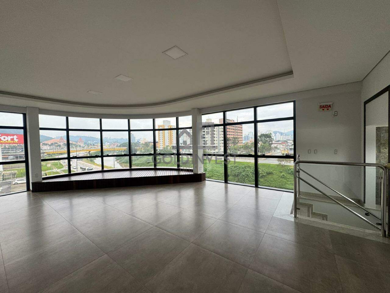 Sala Comercial para aluguel no Centro II: 