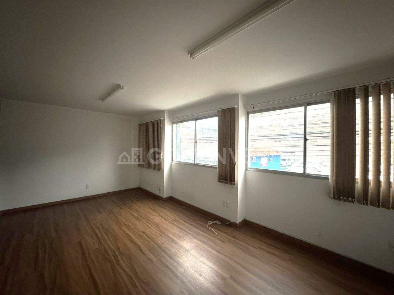 Sala Comercial de 28m² no bairro Centro, em Brusque | Eu Corretor