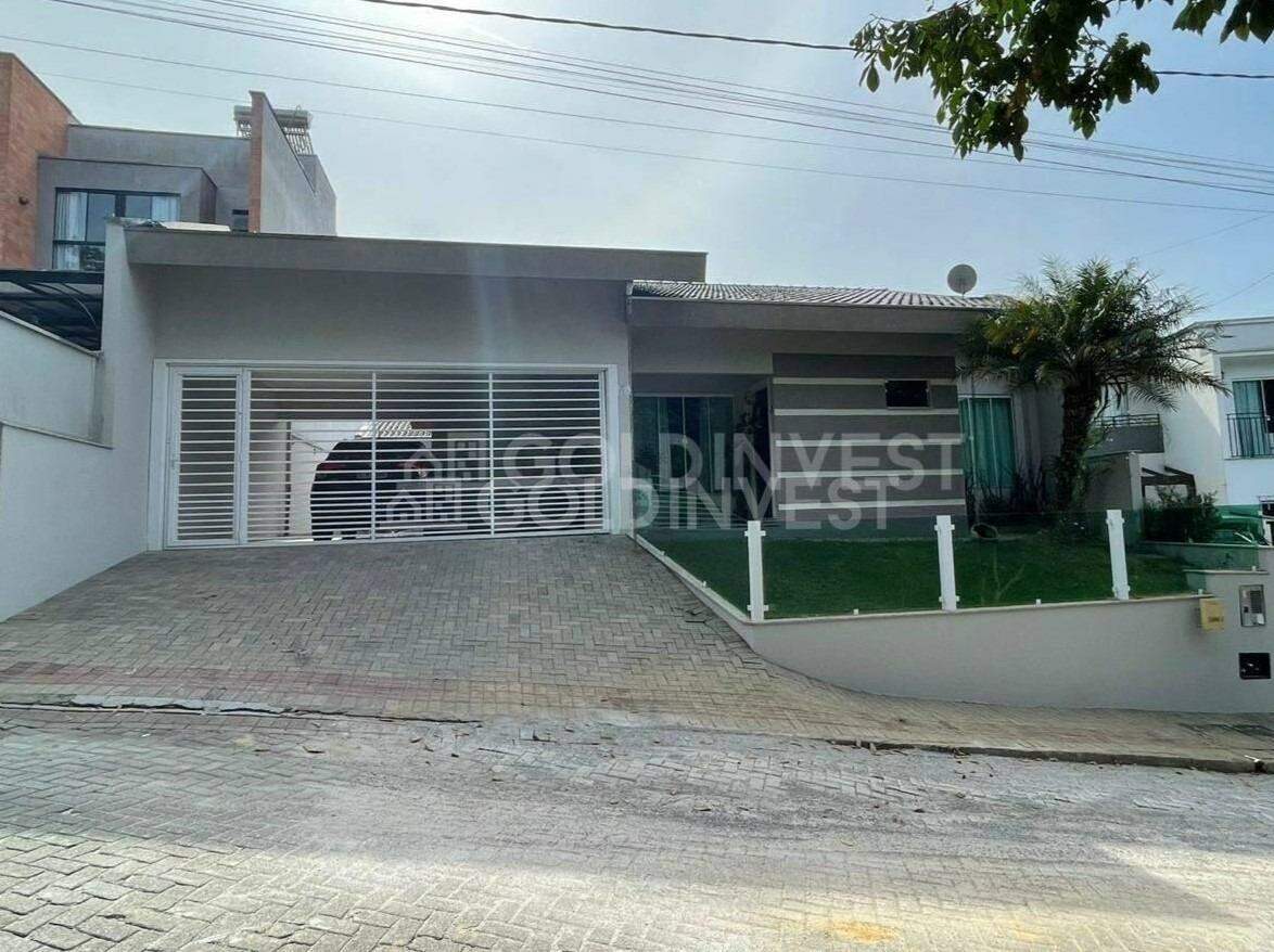 Casa de 3 quartos, 196m² no bairro São Pedro, em Brusque | Eu Corretor