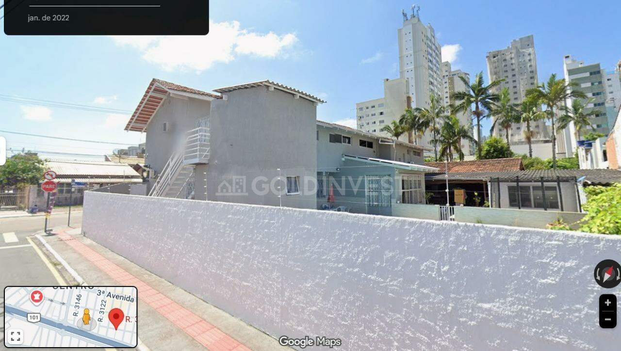 Casa de 7 quartos, 420m² no bairro Centro, em Balneário Camboriú | Eu Corretor