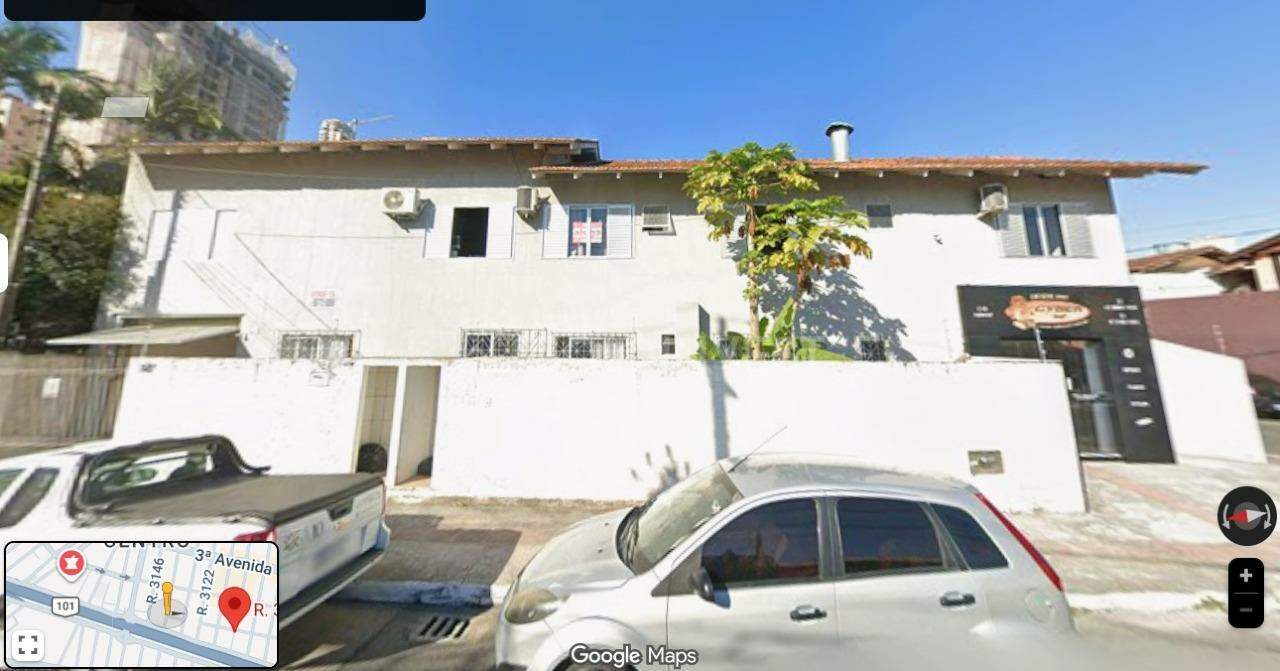 Casa de 7 quartos, 420m² no bairro Centro, em Balneário Camboriú | Eu Corretor