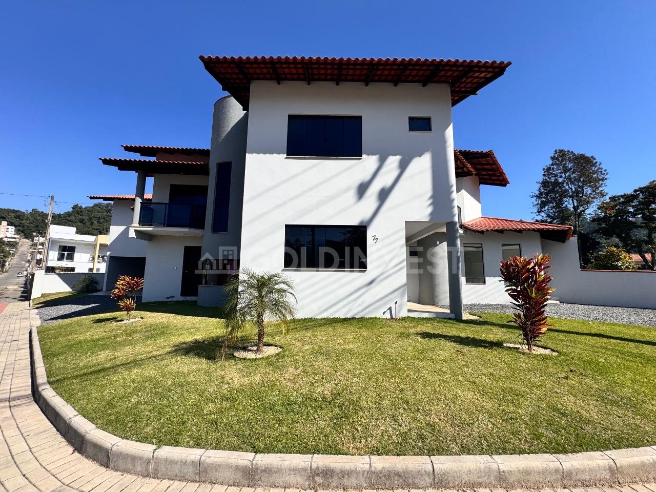 Casa de 3 quartos, 338m² no bairro Guarani, em Brusque | Eu Corretor