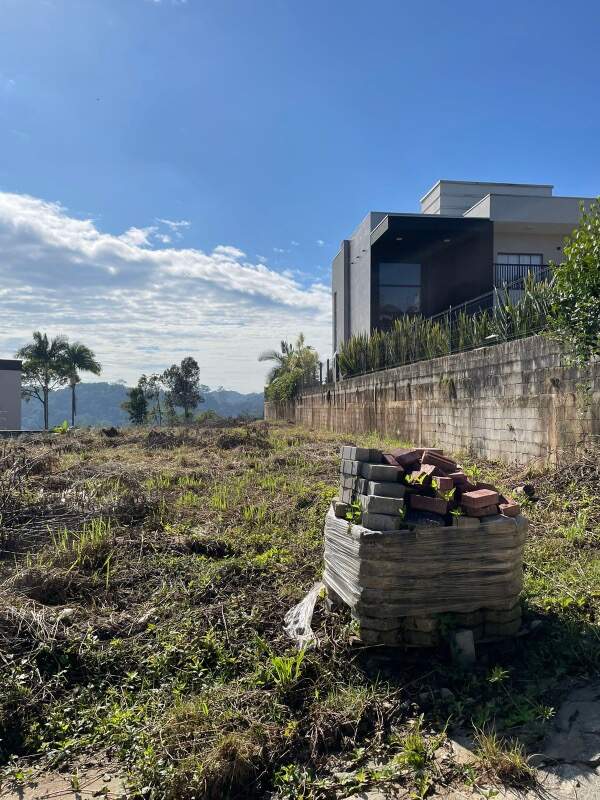 Lote/Terreno de 640m² no bairro Primeiro de Maio, em Brusque | Eu Corretor