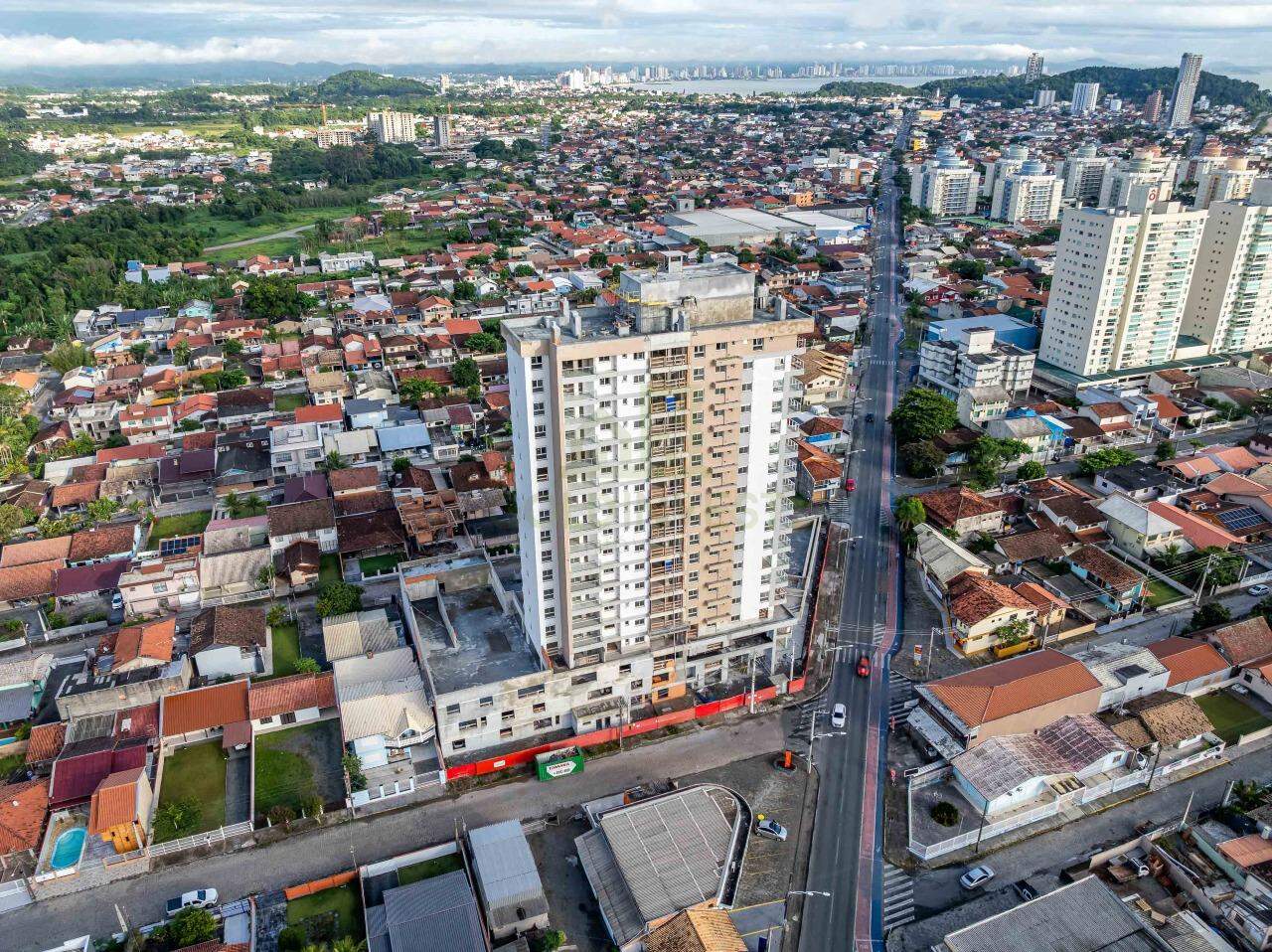 Apartamento de 3 quartos, 106m² no bairro Centro, em Penha | Eu Corretor
