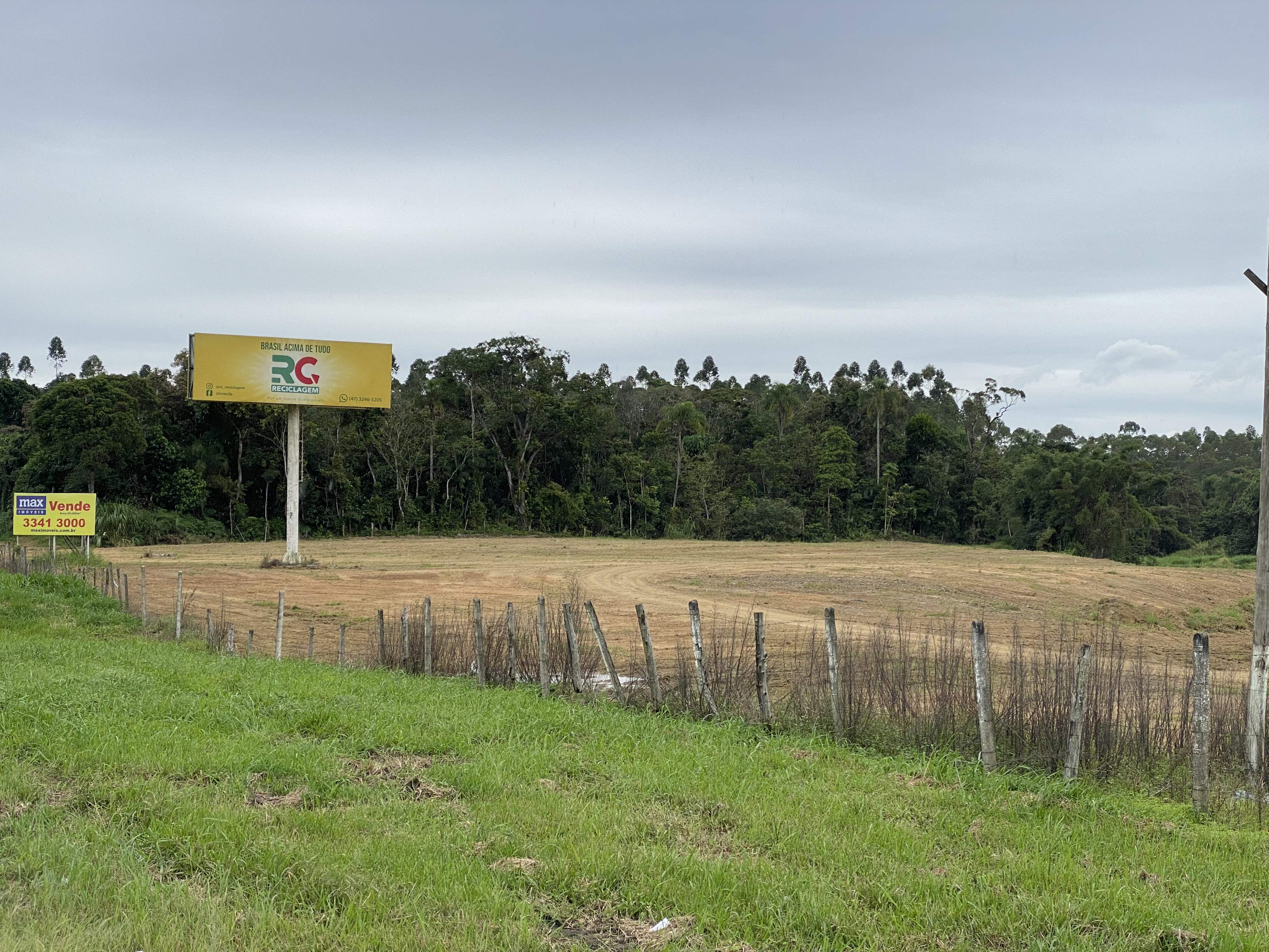 Lote/Terreno de 72000m² no bairro Não Informado, em Araquari | Eu Corretor