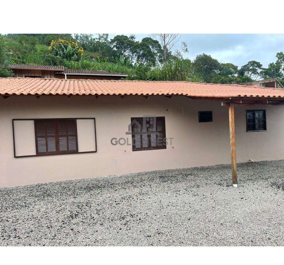 Casa à venda no Cedrinho: 