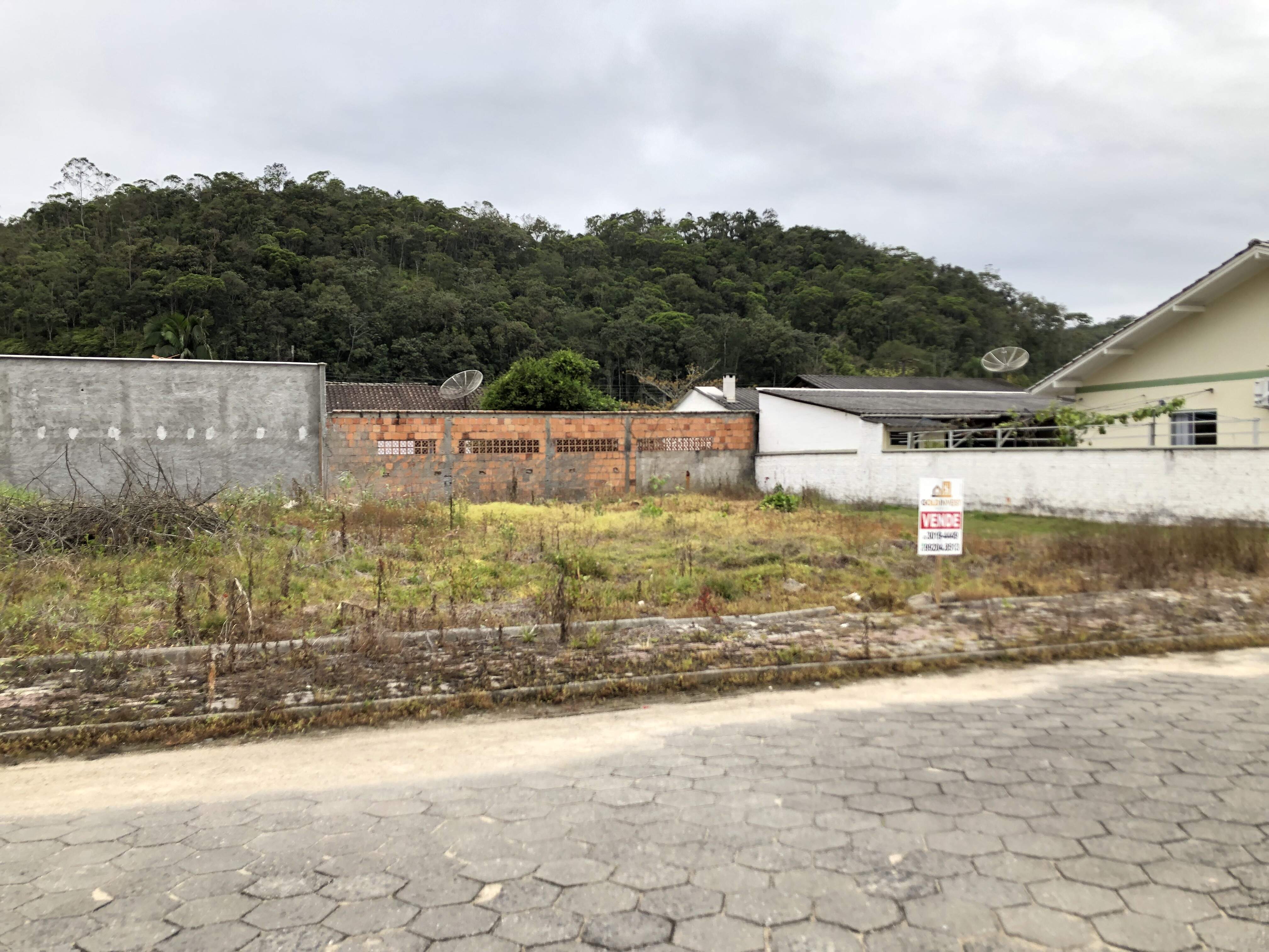 Lote/Terreno de 360m² no bairro CENTRO, em Guabiruba | Eu Corretor