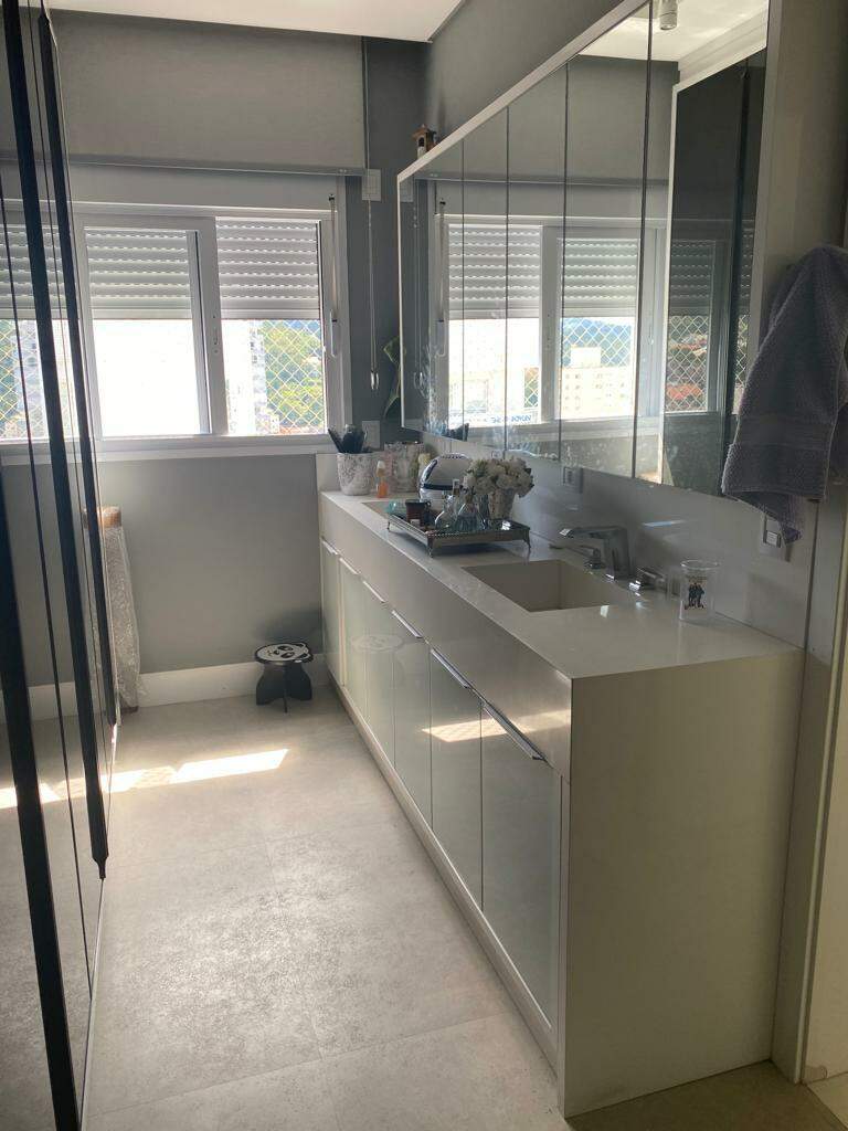 Apartamento de 3 quartos, 180m² no bairro Centro, em Brusque | Eu Corretor