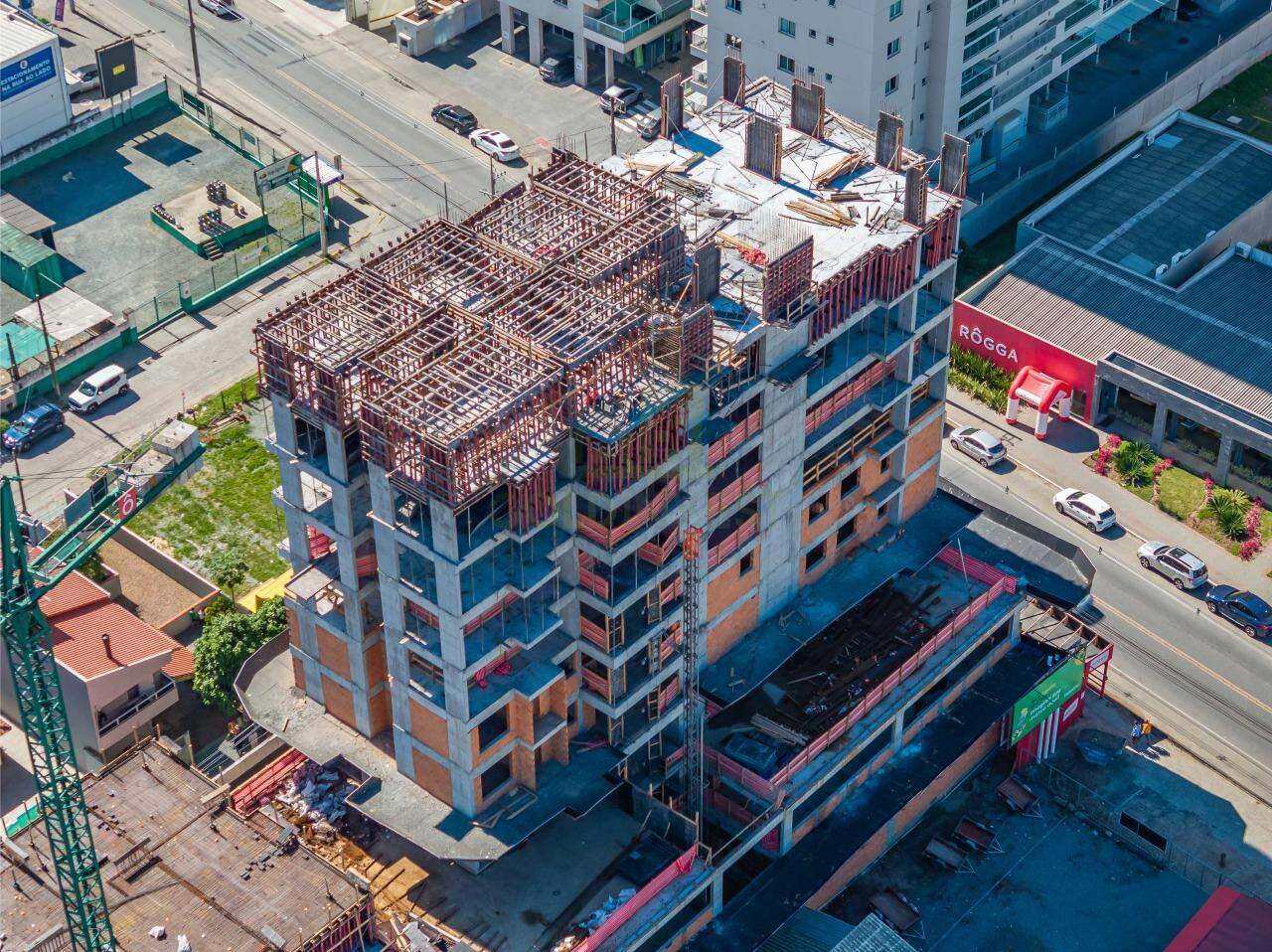 Apartamento de 3 quartos, 99m² no bairro Itacolomi, em Balneário Piçarras | Eu Corretor