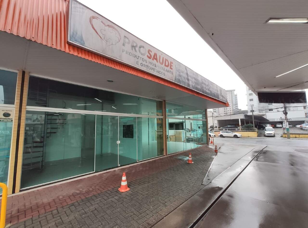 Loja / Salão / Ponto Comercial de 130m² no bairro Centro I, em Brusque | Eu Corretor