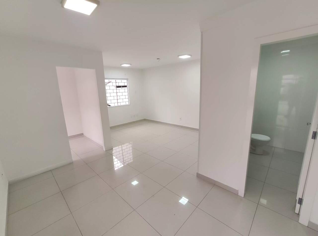 Loja / Salão / Ponto Comercial de 60m² no bairro Centro I, em Brusque | Eu Corretor