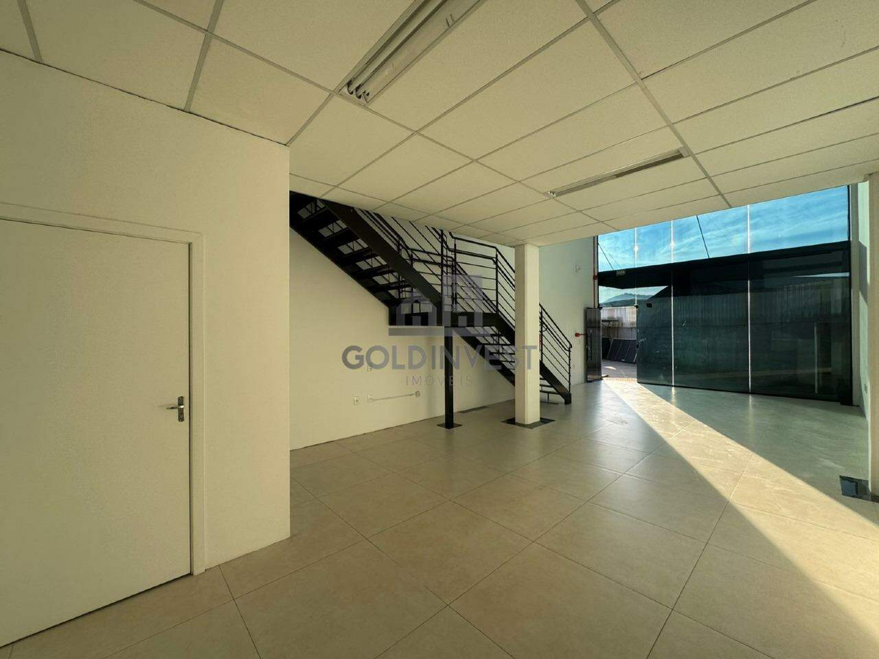 Sala Comercial para aluguel no Souza Cruz: 