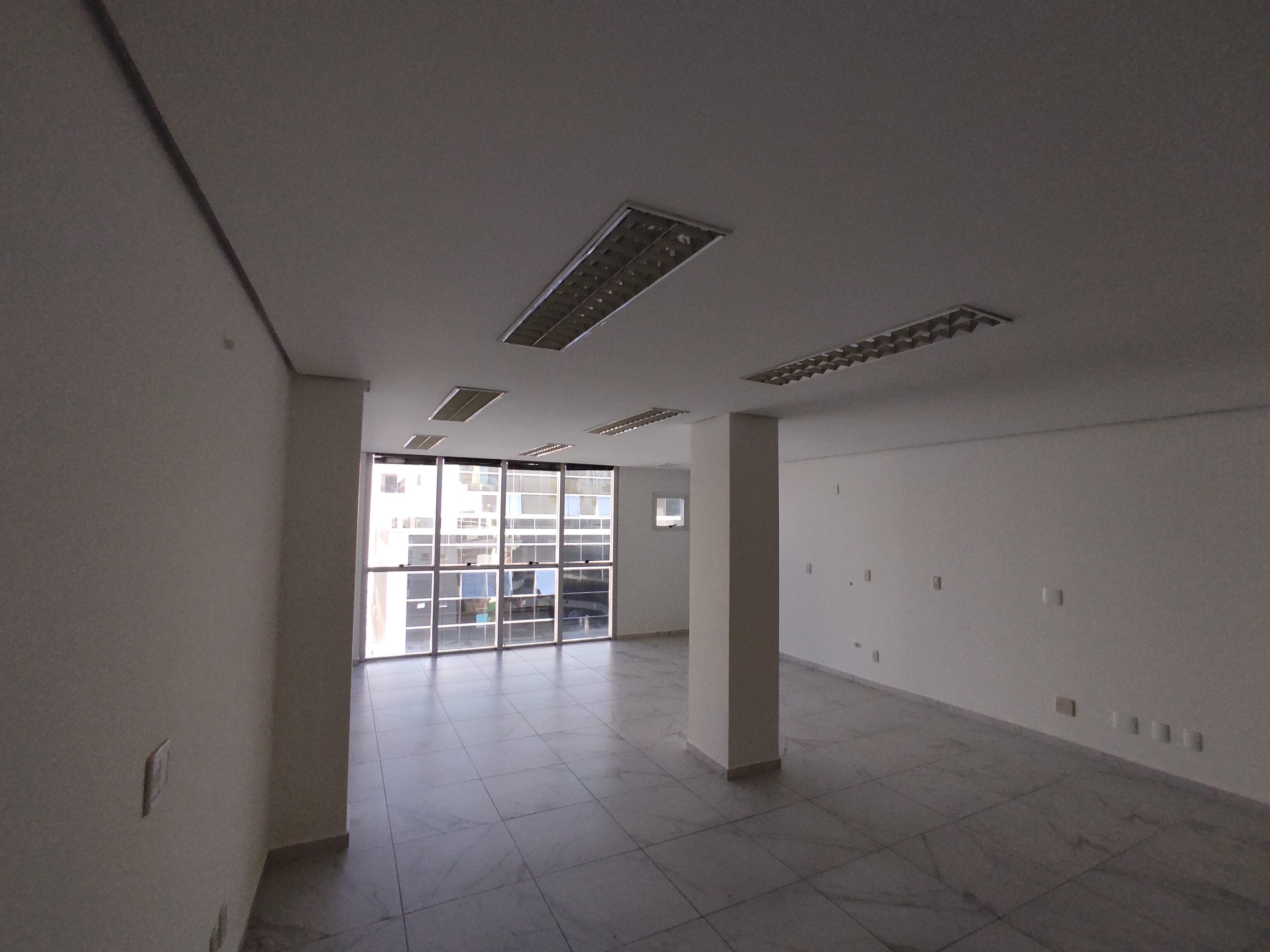 Loja / Salão / Ponto Comercial de 90m² no bairro Centro I, em Brusque | Eu Corretor