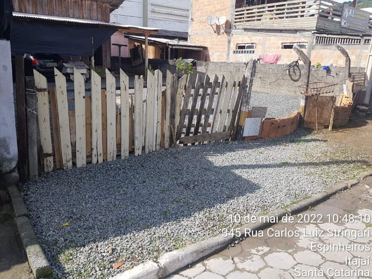 Terreno à venda no Espinheiros: 