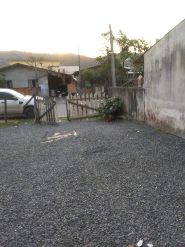 Terreno à venda no Espinheiros: 