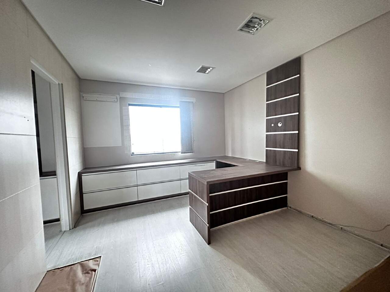 Sala Comercial à venda no Centro I: 