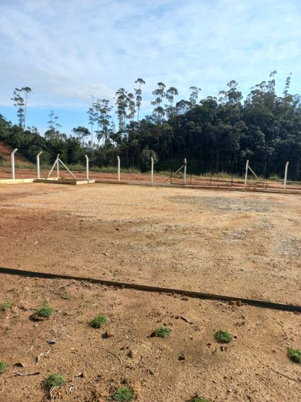 Terreno à venda no Dom Joaquim: 