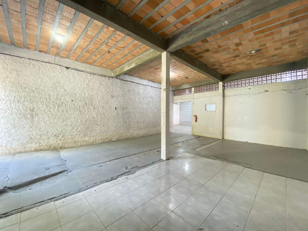 Galpão / Depósito / Armazém de 200m² no bairro Primeiro de Maio, em Brusque | Eu Corretor