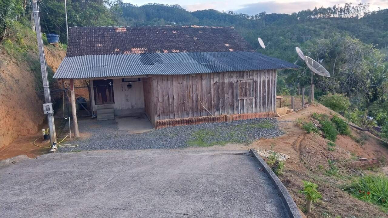 Terreno à venda no Tomaz Coelho: 