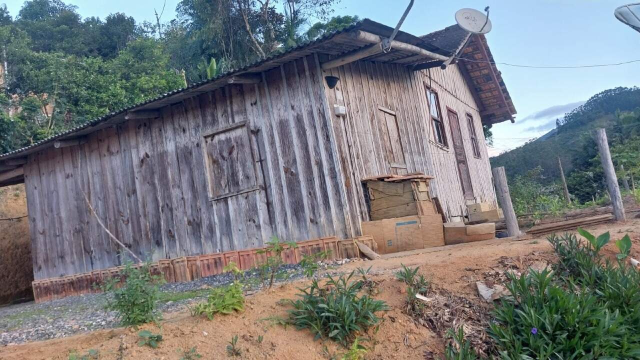 Terreno à venda no Tomaz Coelho: 