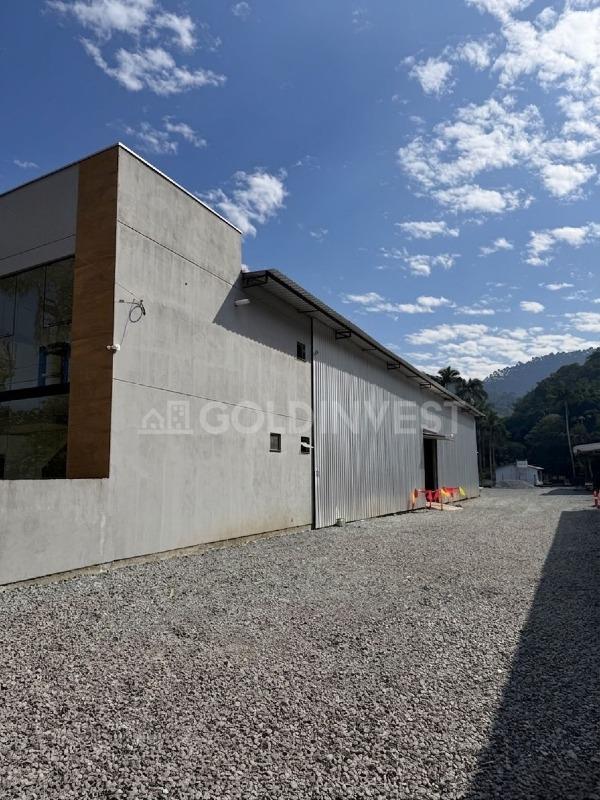 Galpão para aluguel no Bateas: 