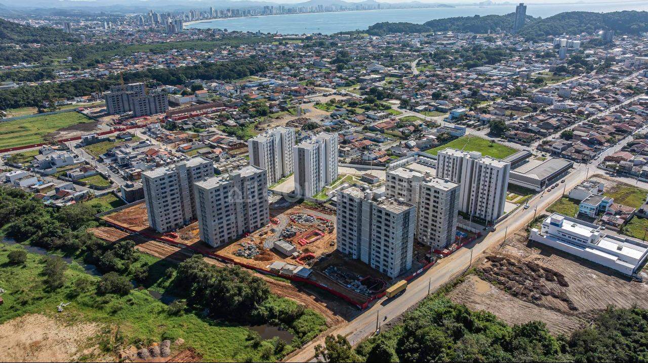 Apartamento de 2 quartos, 52m² no bairro Centro, em Penha | Eu Corretor
