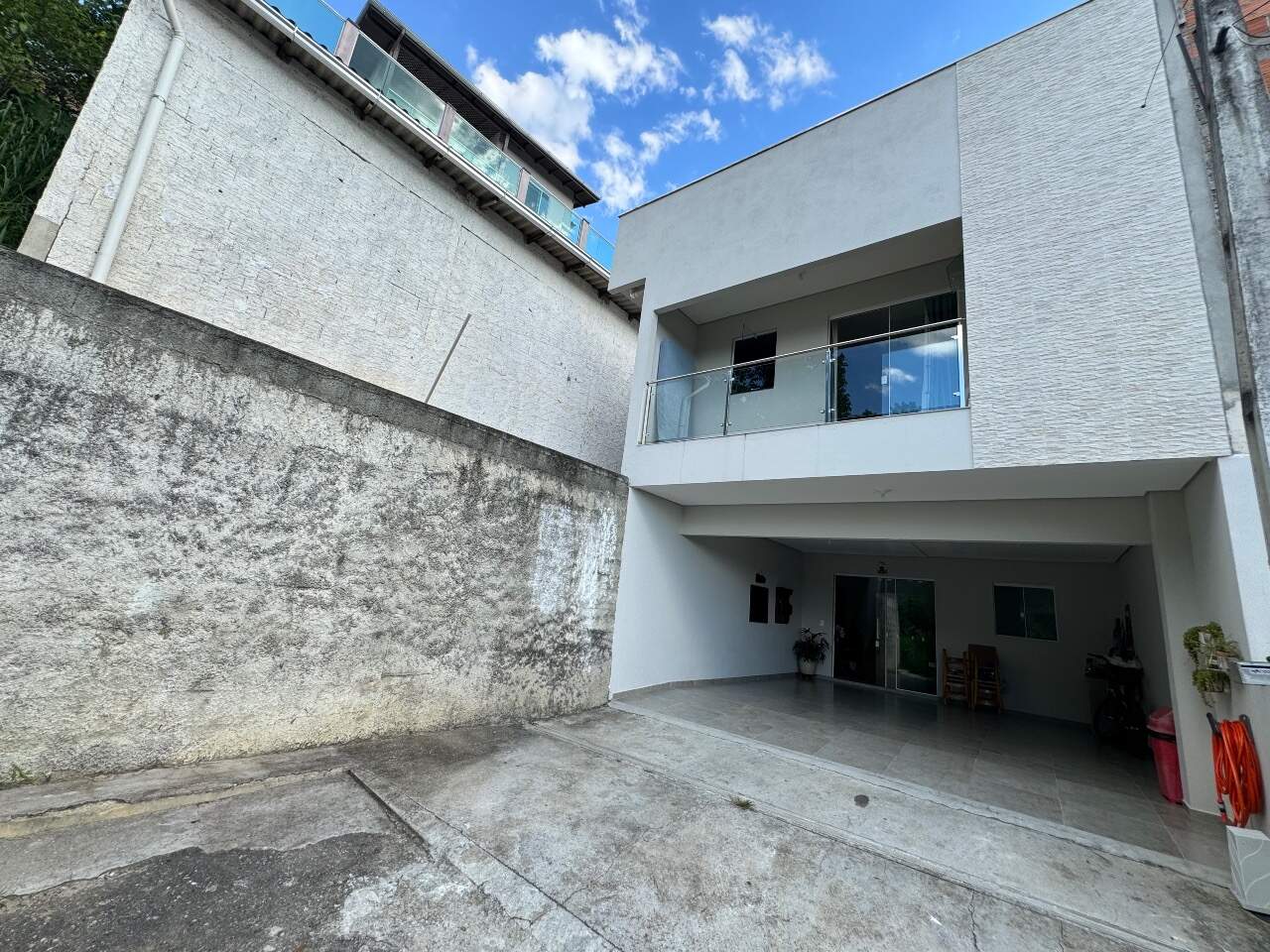 Sobrado à venda no Souza Cruz: 