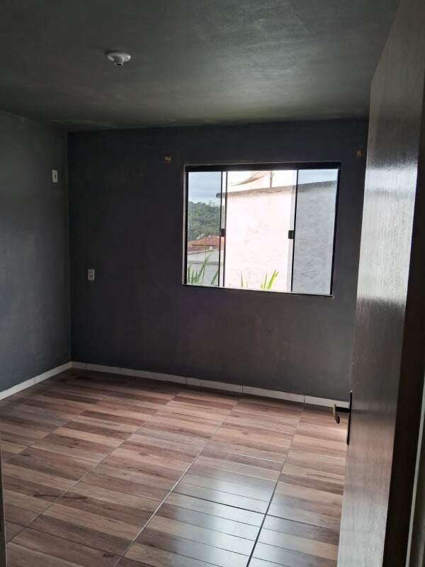 Casa à venda no Cedrinho: 