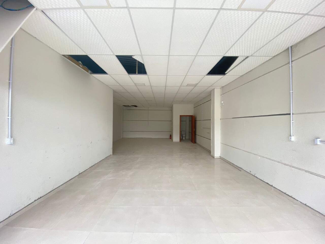 Loja / Salão / Ponto Comercial de 90m² no bairro Guarani, em Brusque | Eu Corretor