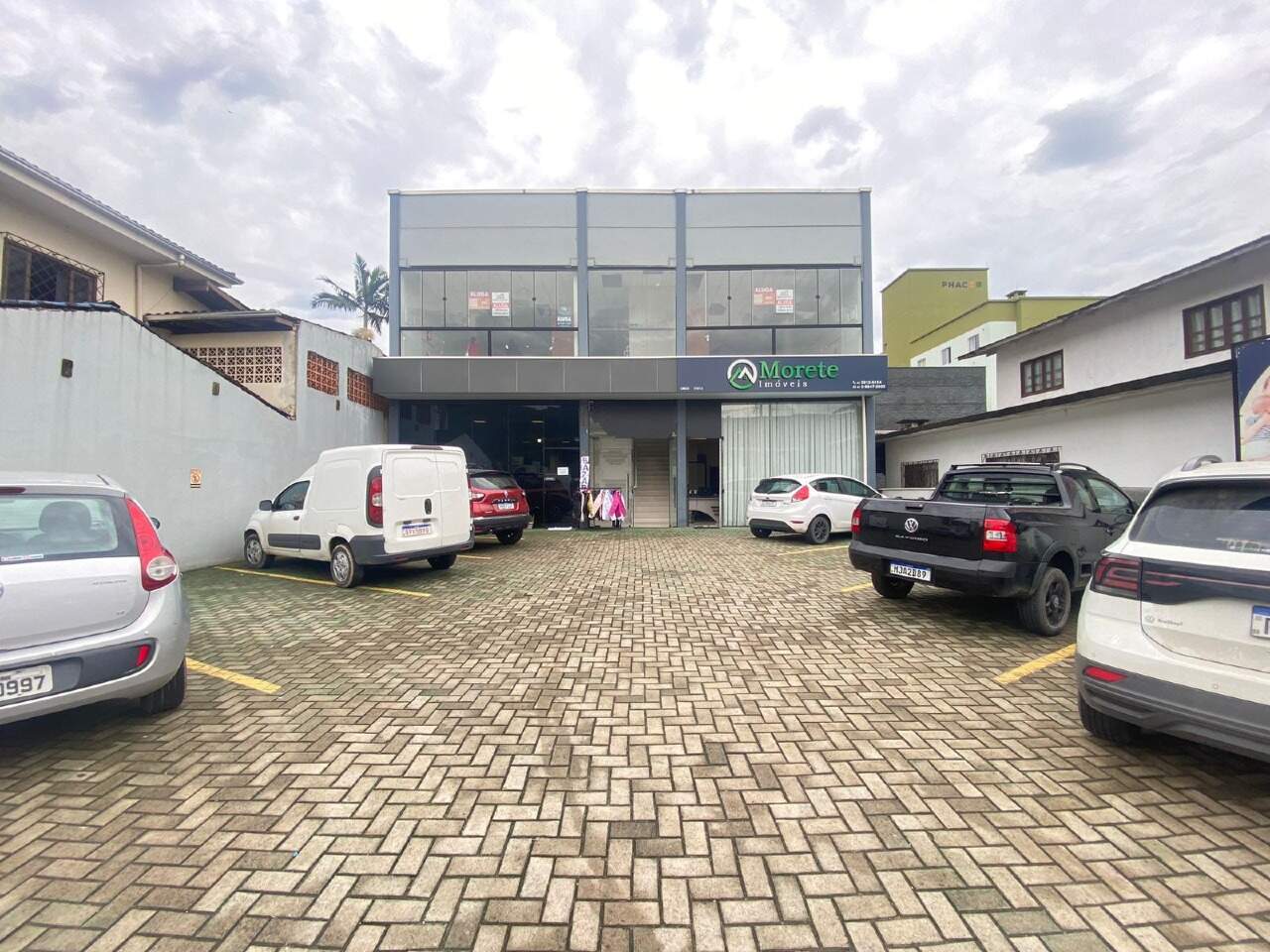 Loja / Salão / Ponto Comercial de 90m² no bairro Guarani, em Brusque | Eu Corretor