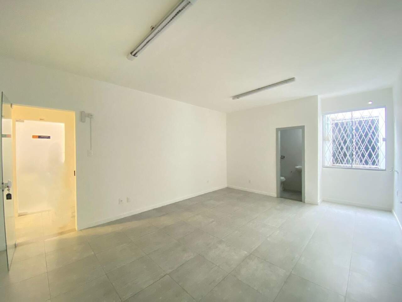 Sala Comercial de 33m² no bairro Centro, em Brusque | Eu Corretor