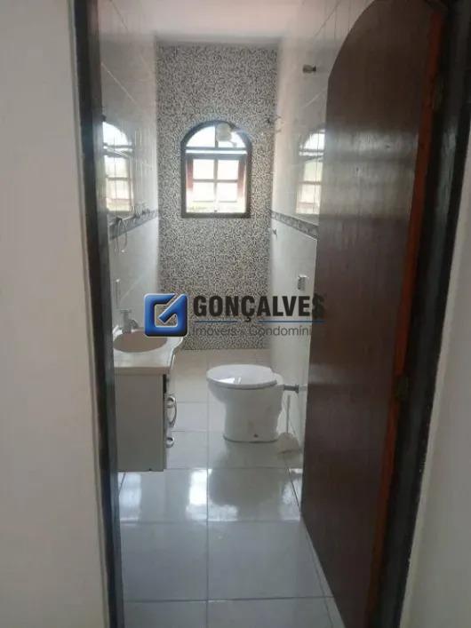 100128, Sobrado, para aluguel, para alugar, 2.800,00,Parque Gerassi, Santo André,4 quartos: 