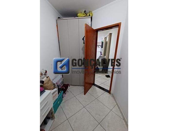 101747, Apartamento, para aluguel, para alugar, 1.800,00,Parque Capuava, Santo André,2 quartos: 