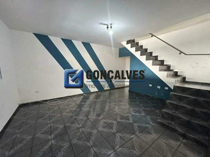 101824, Sobrado, para aluguel, para alugar, 2.000,00,Dos Casa, São Bernardo do Campo,3 quartos: 