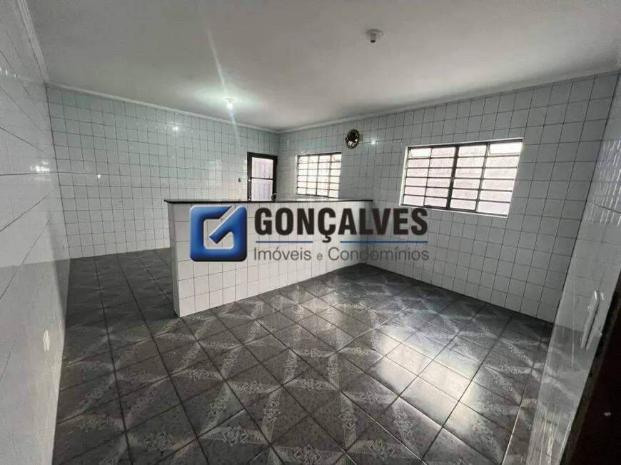 101824, Sobrado, para aluguel, para alugar, 2.000,00,Dos Casa, São Bernardo do Campo,3 quartos: 