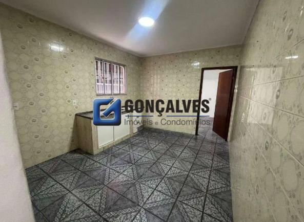 131034, Sobrado, para aluguel, para alugar, 2.500,00,Vila Camilópolis, Santo André,3 quartos: 